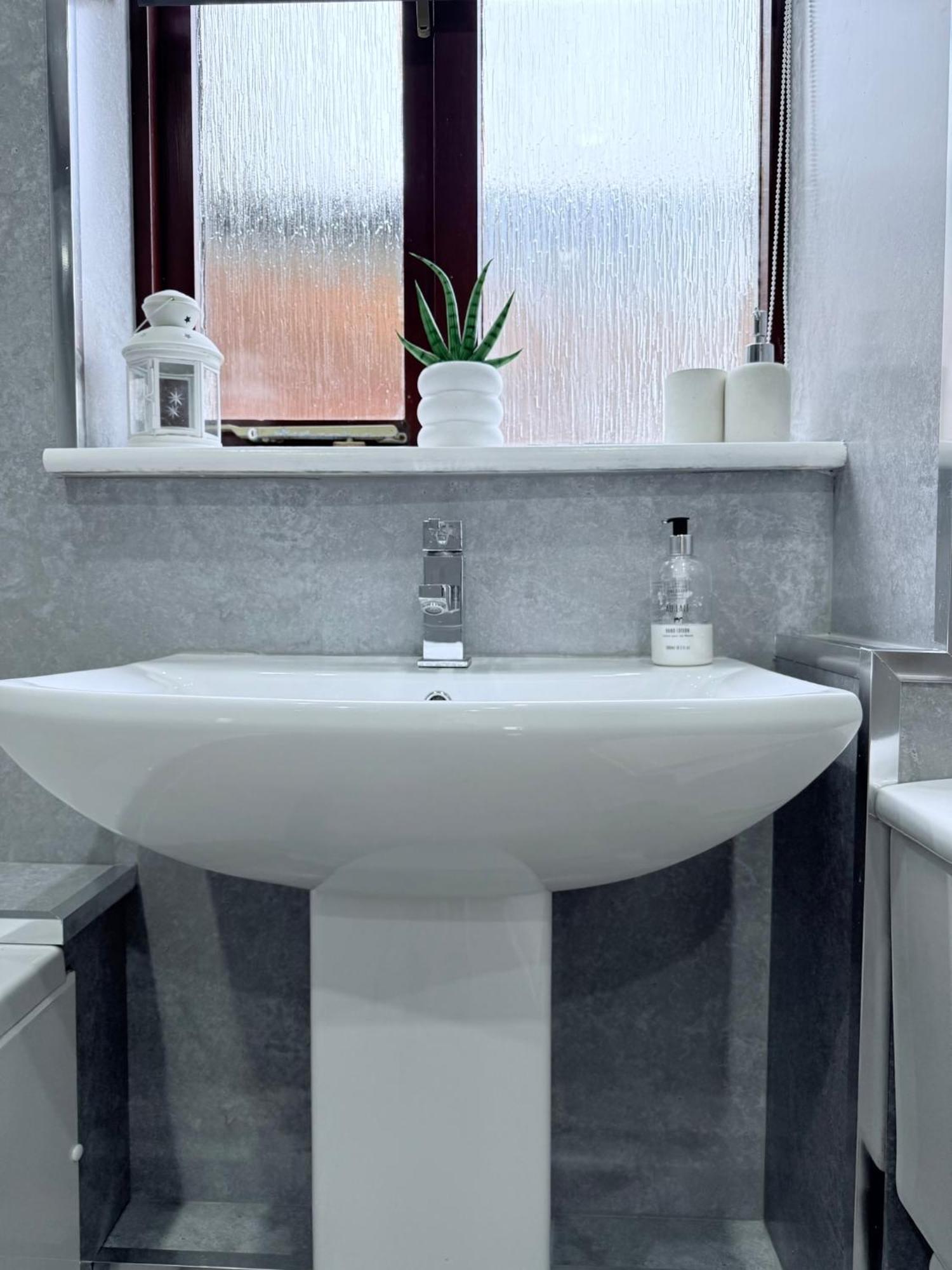 Ochil View Holiday Let Tullibody Экстерьер фото